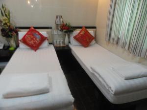 day and night hotel hostel