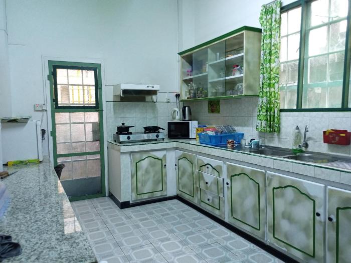 orient guesthouse auberge