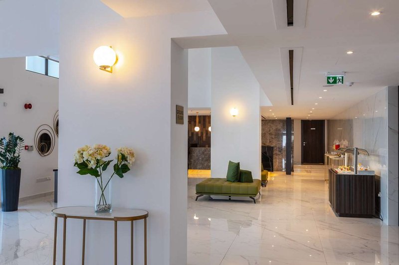 leonardo crystal cove hotel and spa by the sea