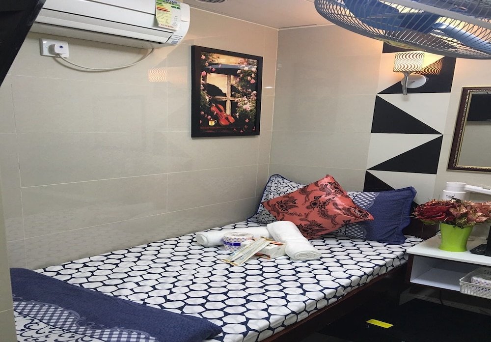 skycity hostel