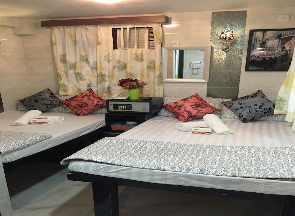 skycity hostel