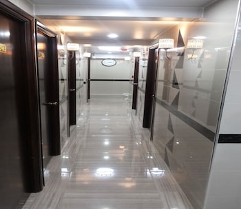 skycity hostel