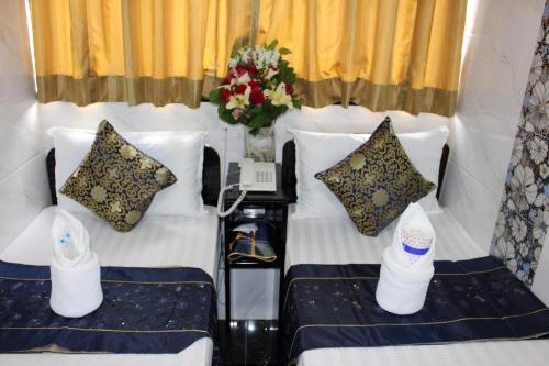 shangri la guest house