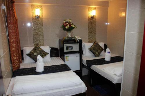 shangri la guest house