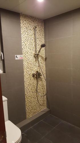 whole sunshine international hotel