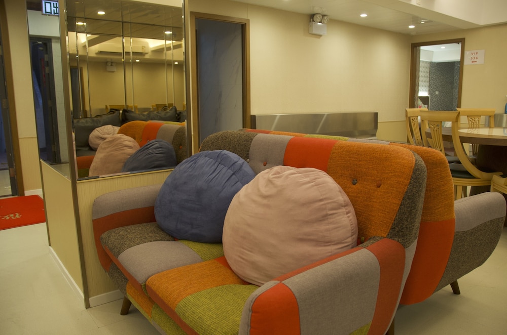 whole sunshine international hotel