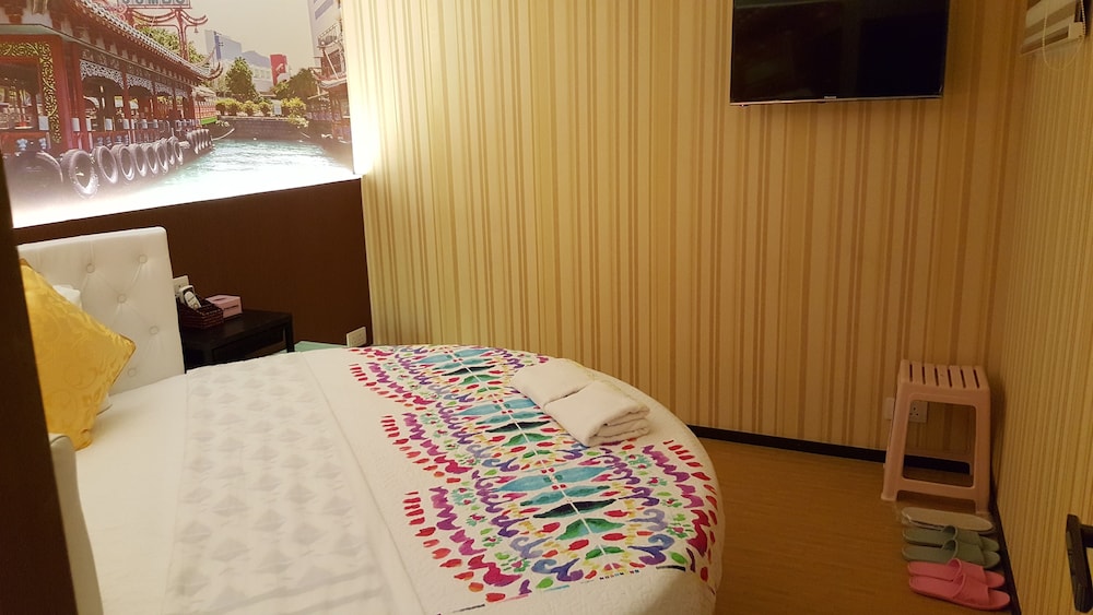 whole sunshine international hotel