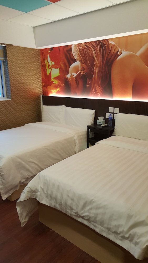 whole sunshine international hotel