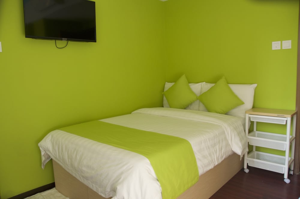whole sunshine international hotel
