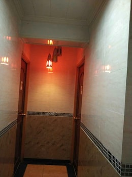 hong kong astronauts hotel