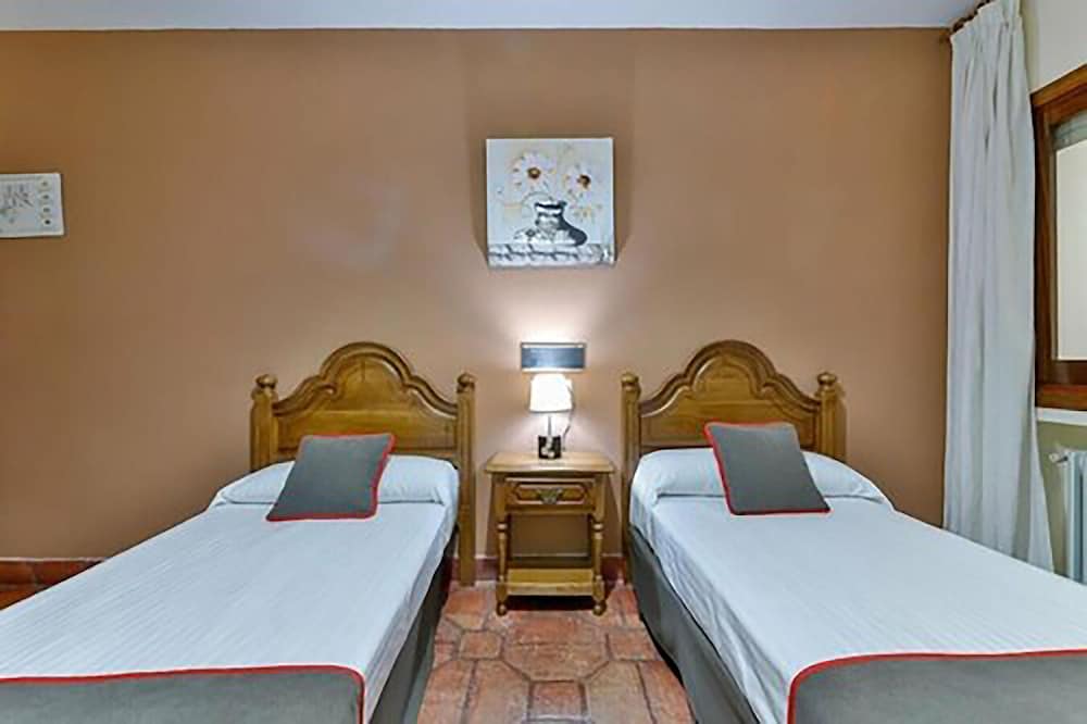hostal alfonso xi