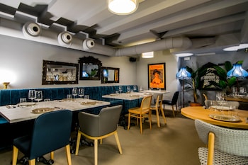 hotel marques house