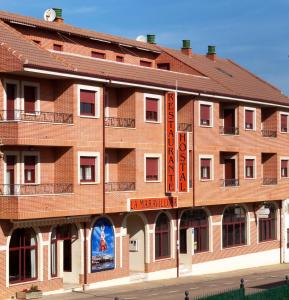 Hostal La Maravillosa,Avenida Obispo Panduro Y Villafane 12-14 Valderas 24220 Leon,2 star