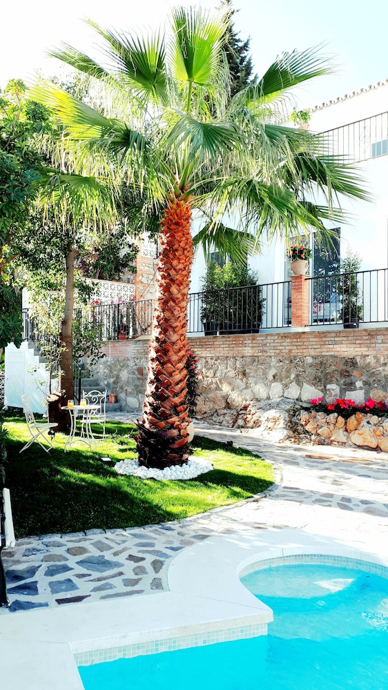 boutique x pueblo benalmadena