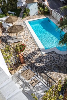 boutique x pueblo benalmadena