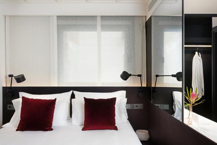 yurbban ramblas boutique hotel