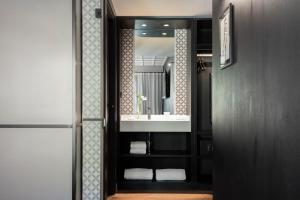 yurbban ramblas boutique hotel