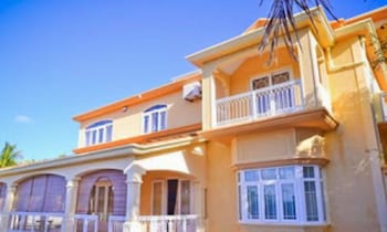 villa sarbel