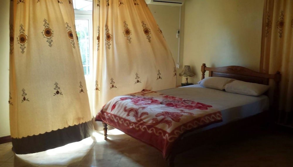 Villa Sarbel,Corner De Paille En Queue Blue Bay Grand Port District,3 star