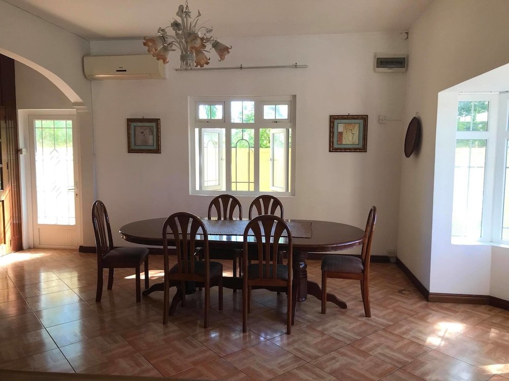 Villa Sarbel,Corner De Paille En Queue Blue Bay Grand Port District,3 star