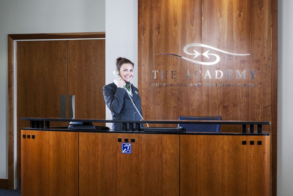 holiday inn cardiff city centre by ihg