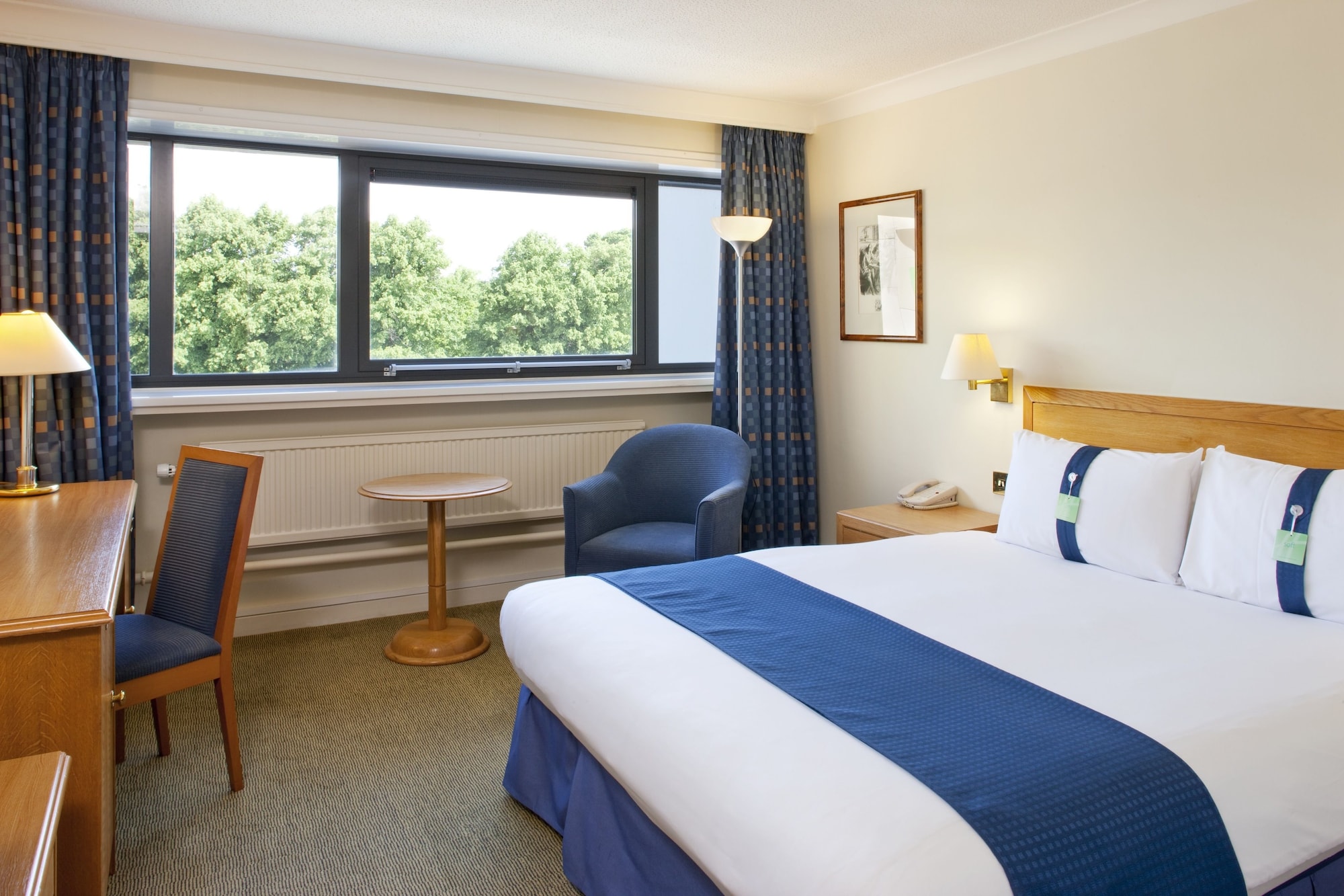 holiday inn cardiff city centre by ihg