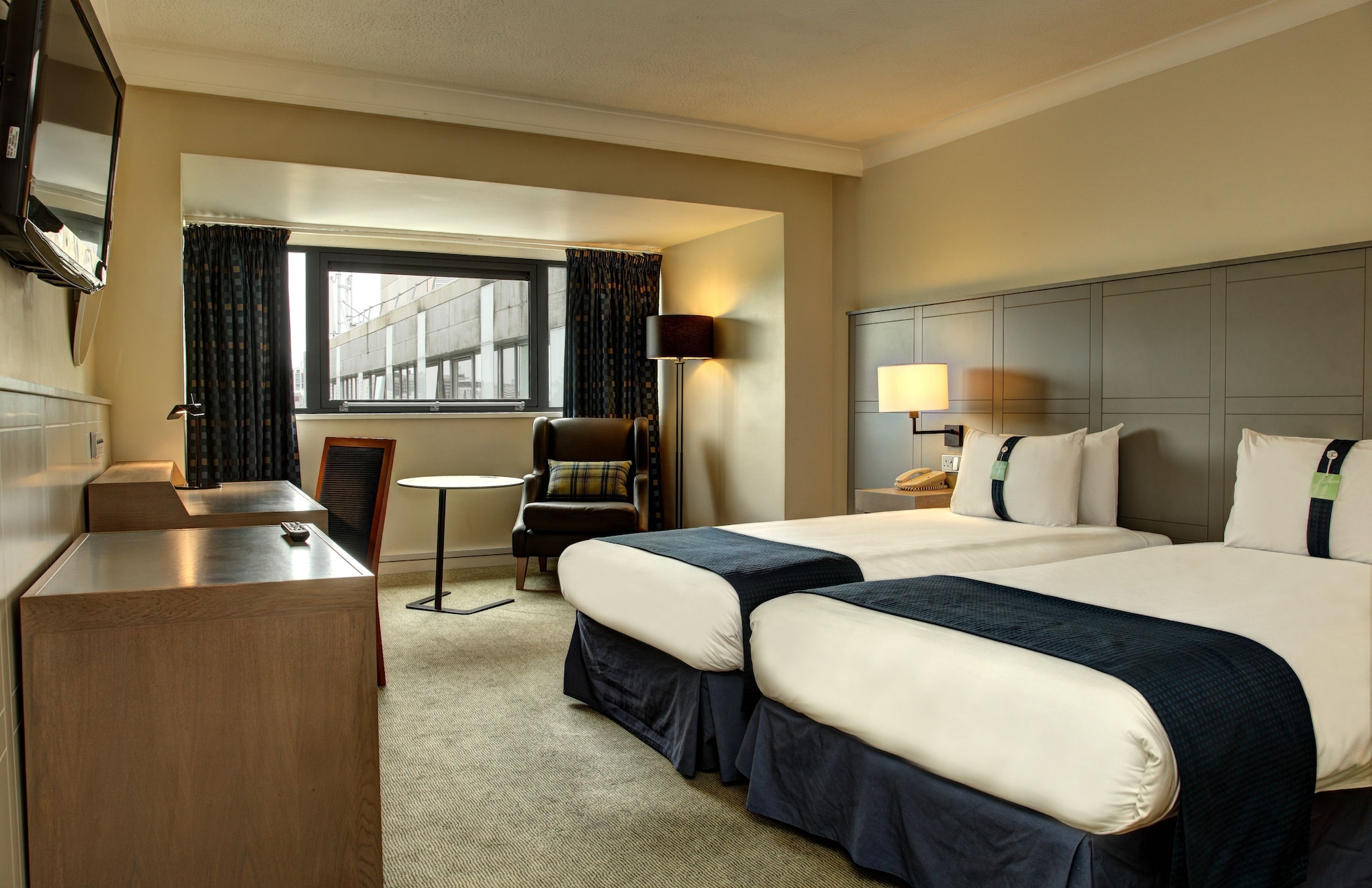 holiday inn cardiff city centre by ihg