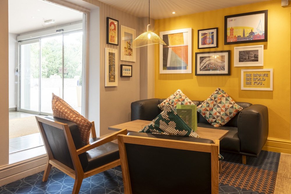 holiday inn cardiff city centre by ihg