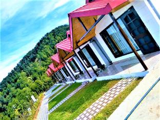 resort extreme village