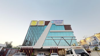 v one hotel ambara elite