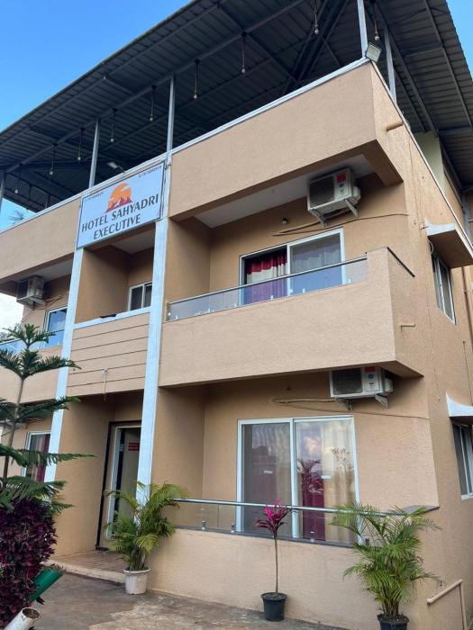 mahabaleshwar villa