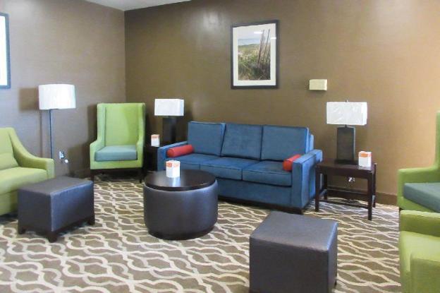 comfort inn and suites