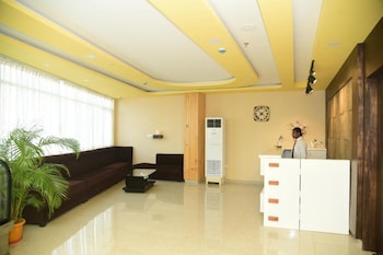 hotel bensen 500 meter from the blue flag beach