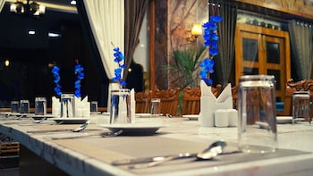 Spring Sky Udaipur By Shrigo Hotels,Chandresh Vihar,3 star