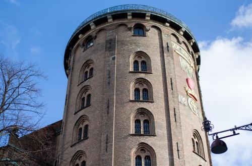 aperon apartment hotel