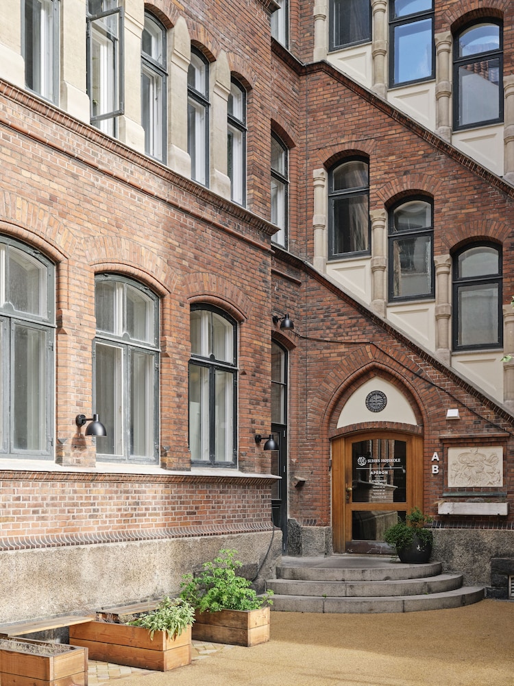 aperon apartment hotel