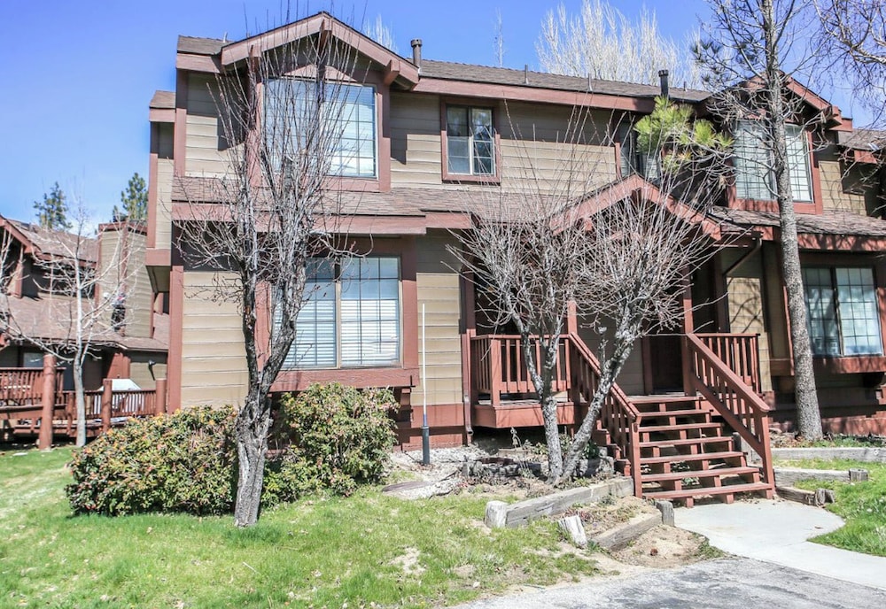 brown bears den condo