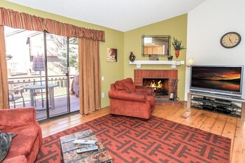 brown bears den condo