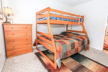 brown bears den condo