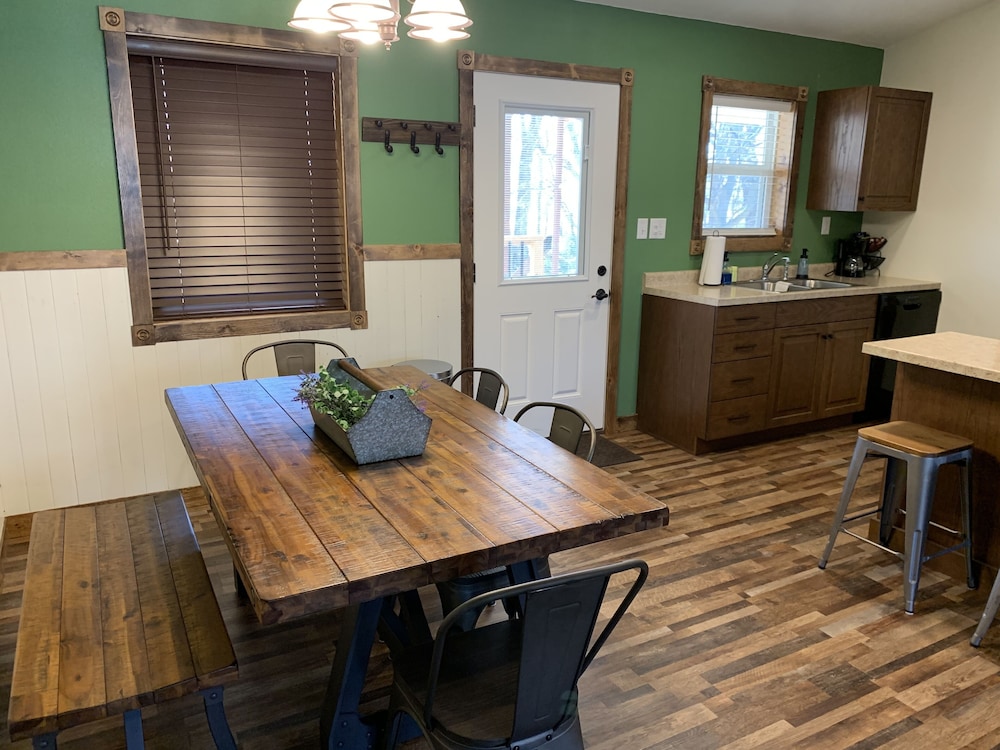 trailhead suites