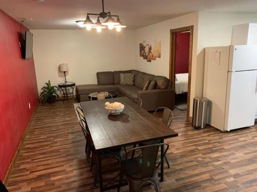 trailhead suites