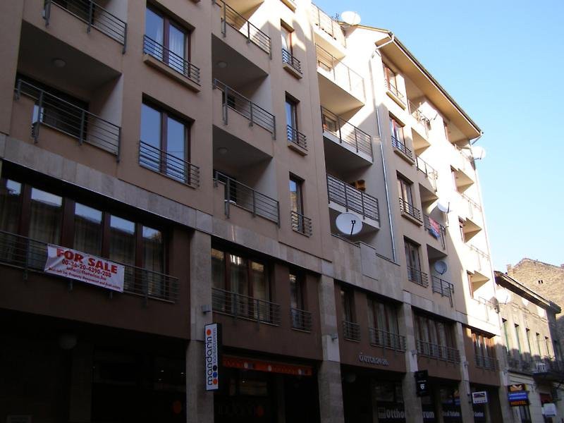 opera residence