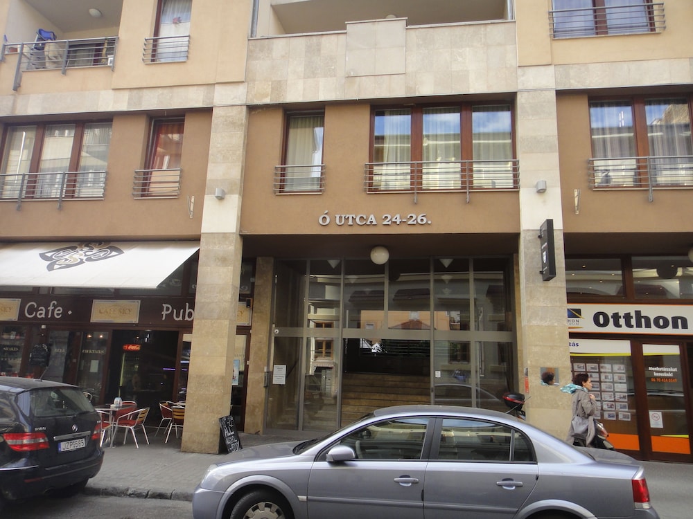 opera residence
