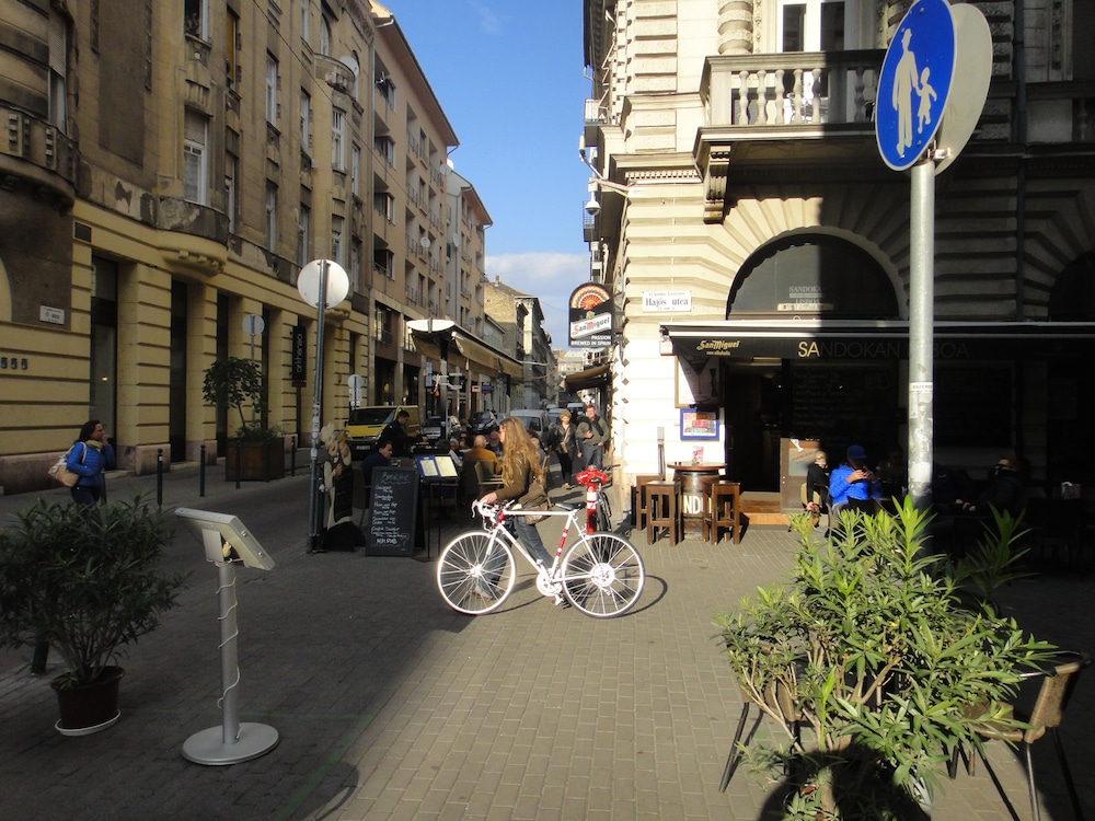 opera residence