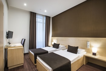 promenade city hotel