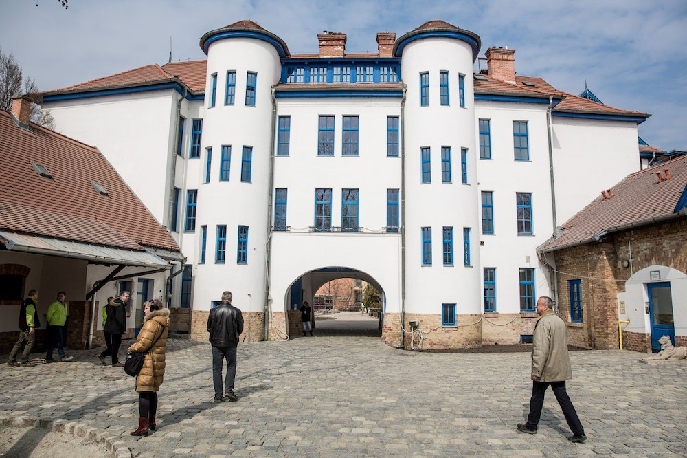 hotel benczur