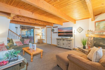 alpine escape by big bear cool cabins