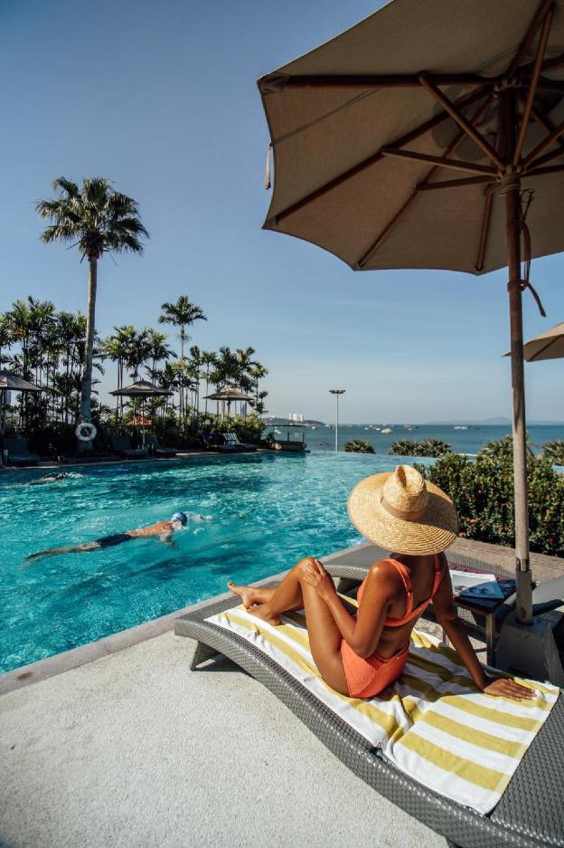 holiday inn pattaya by ihg