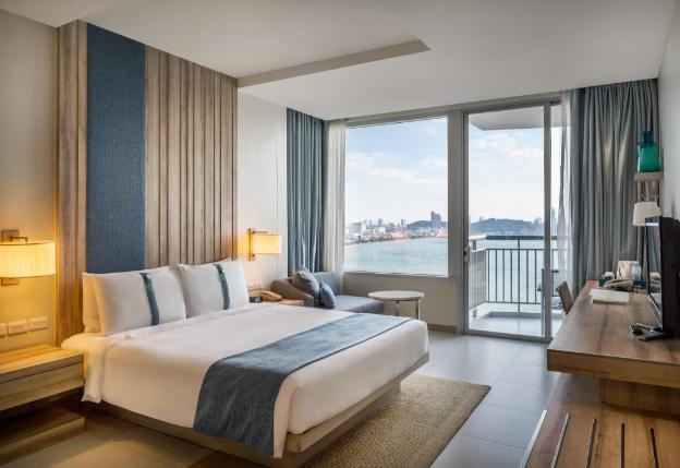 holiday inn pattaya by ihg