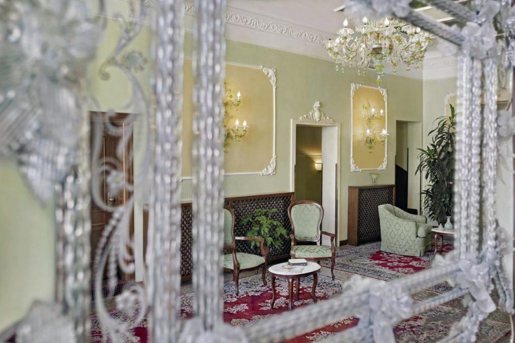 hotel pausania